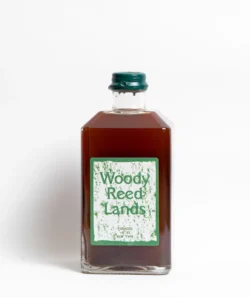 Field Guide Woody Reed Lands – alcohol-free alternative to rum with herbs and oak