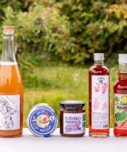 Eat your landscape package from Fruitslagers with local drinks, vinegar, and condiments from the food forest